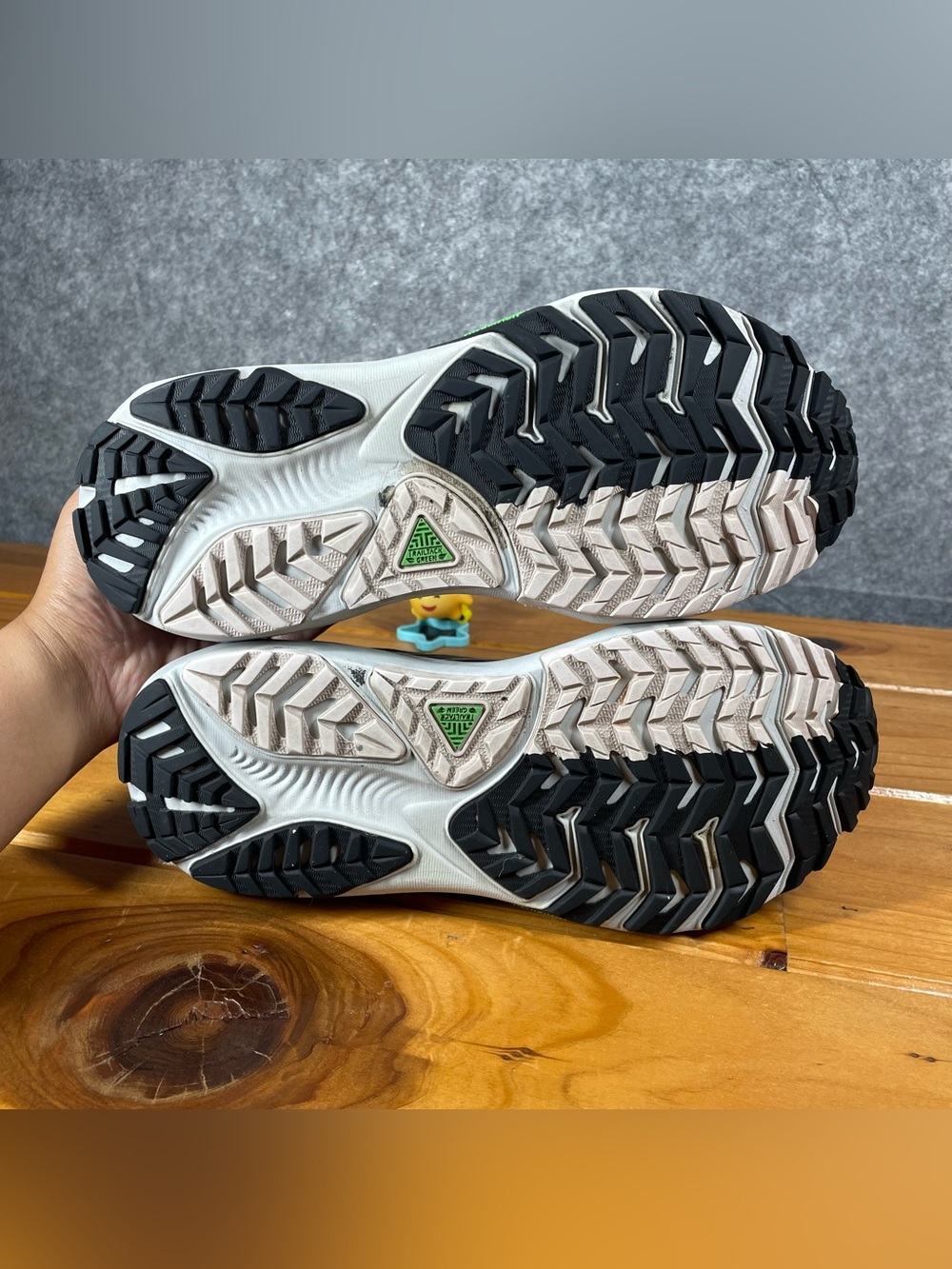 Brooks Ghost Trail Womens Size 9.5 B Gray Black Trail Running Shoes 1204641B037 - Picture 14 of 16